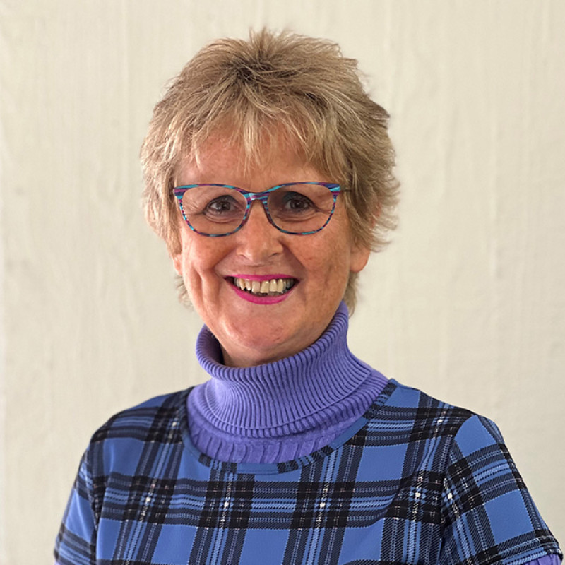 Lynda Banks