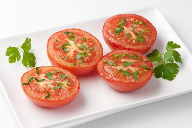 Grilled herby tomatoes