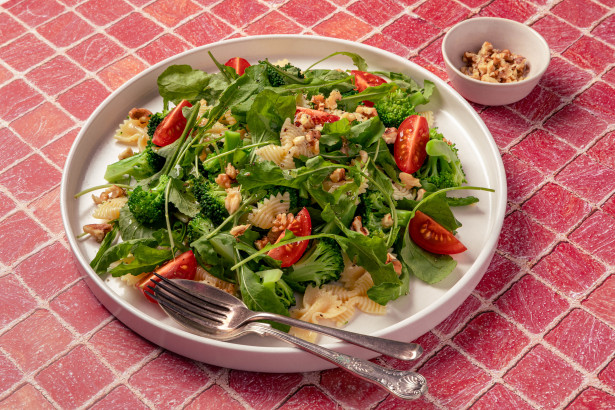 Rocket Broccoli pasta salad L