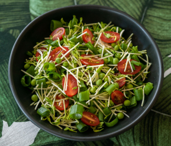 Pea sprout and spring onion salad Vegetables.co.nz