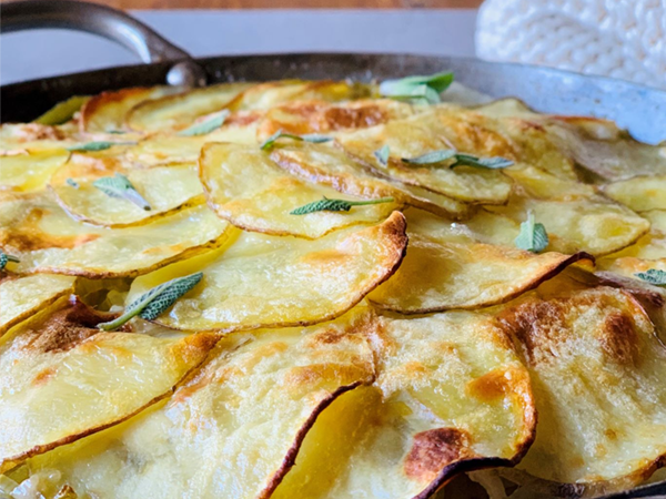 Celeriac leek potato gratin 600x450