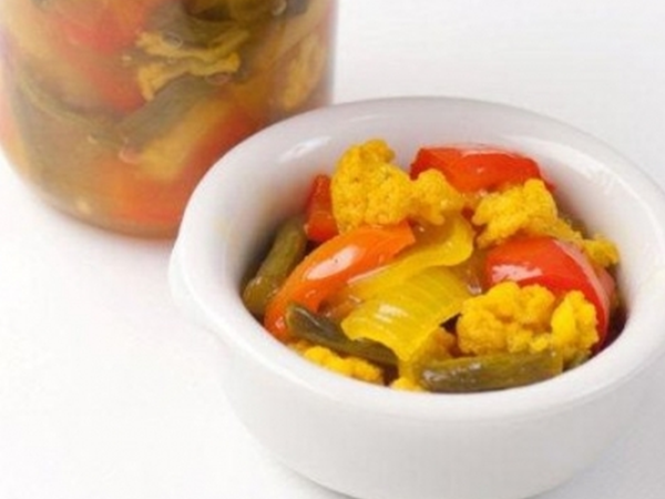 Vegetable pickle 600x450