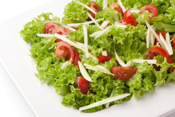 cherry tomatoes fennel and frilly lettuce salad