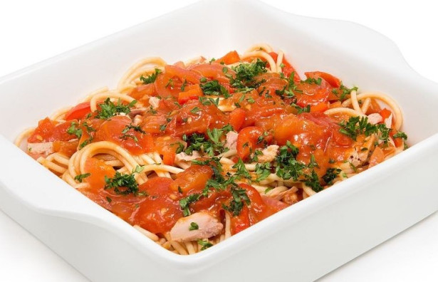 tomato pasta sauce with tuna 2